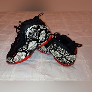 Nike Air Albino Snakeskin Foamposite Hightop Shoes Size 3y - Like New